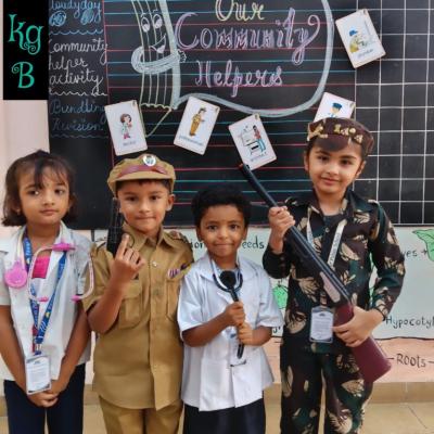 Community Helpers10