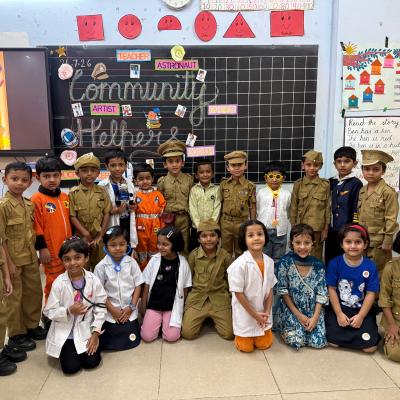 Community Helpers14