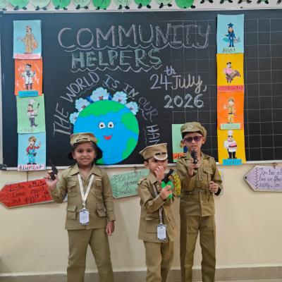 Community Helpers18