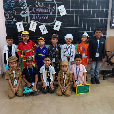 Community Helpers24