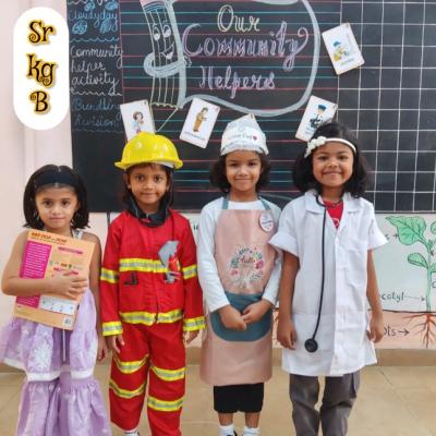 Community Helpers7