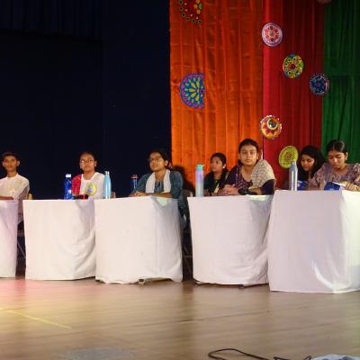 Hindi Debate9