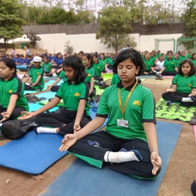 Yoga4